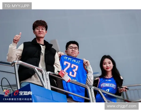 杨曦皓当选CBA状元激动心情满满 期待为主场球迷奉献精彩表现 杨曦皓当选CBA状元激动心情满满 期待为主场球迷奉献精彩表现